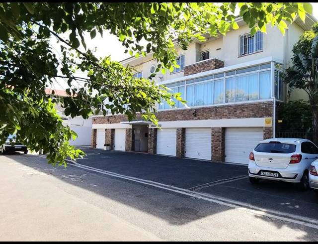 2 BEDROOM PROPERTY TO RENT IN RONDEBOSCH